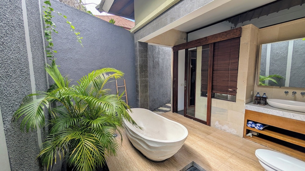 The Canggu Boutique Villa Spa 77/77