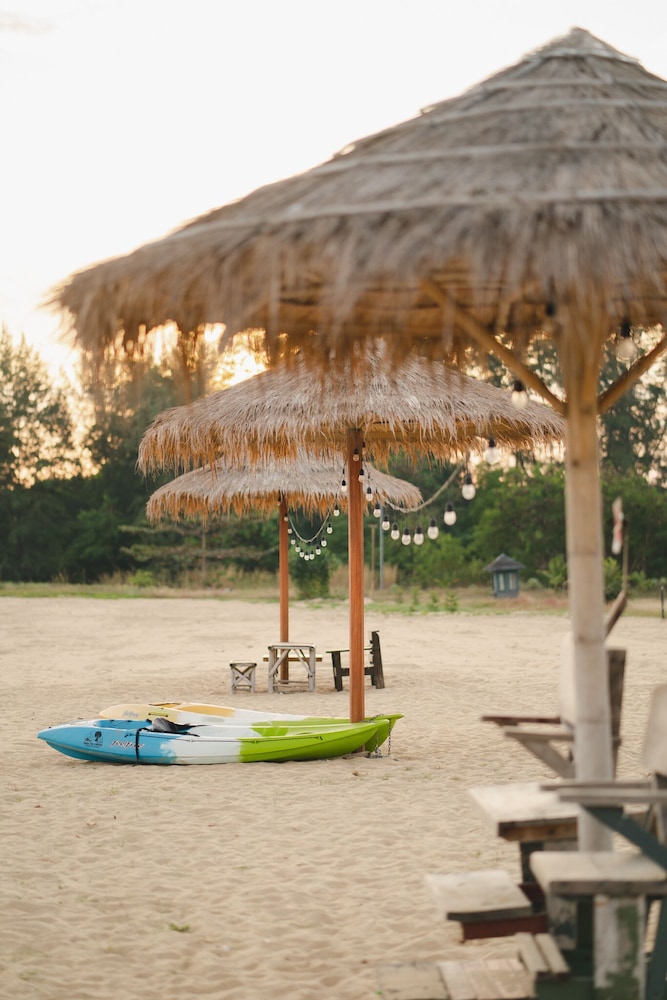 Bann Pae Cabana Hotel And Resort 47/61