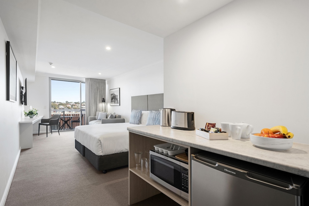 Oaks Toowoomba Hotel 25/70