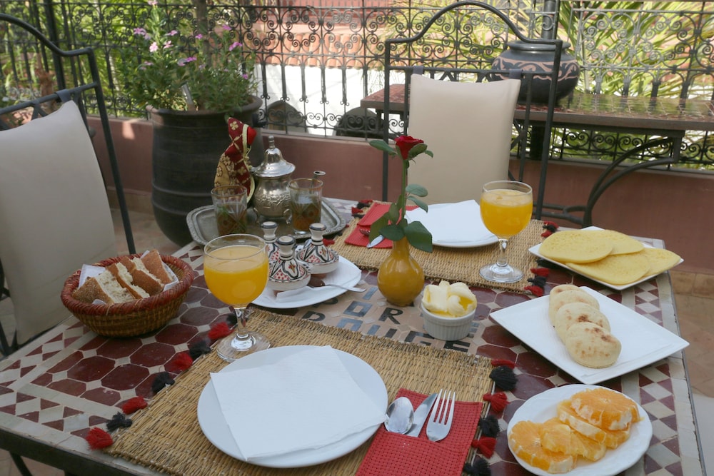 Riad Laora 64/80