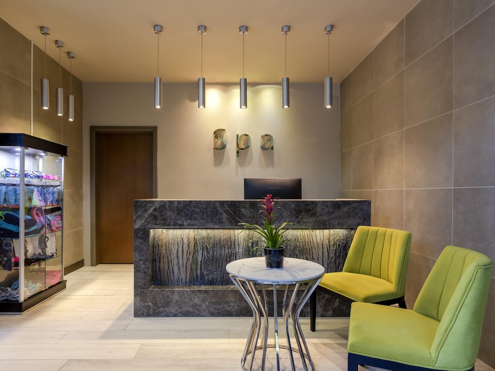 Movenpick Living Istanbul West 10/50