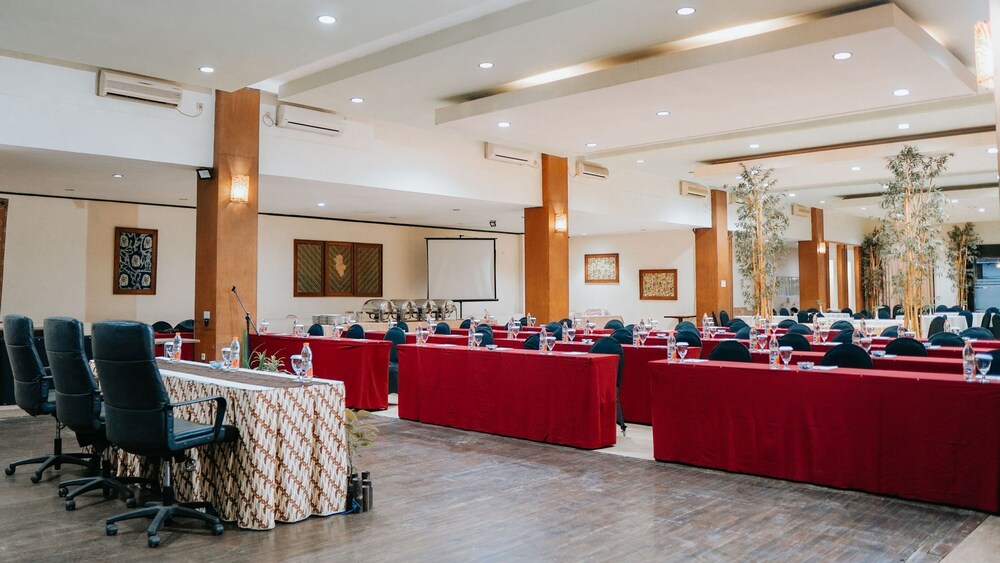 Hotel Montana Malang 39/65