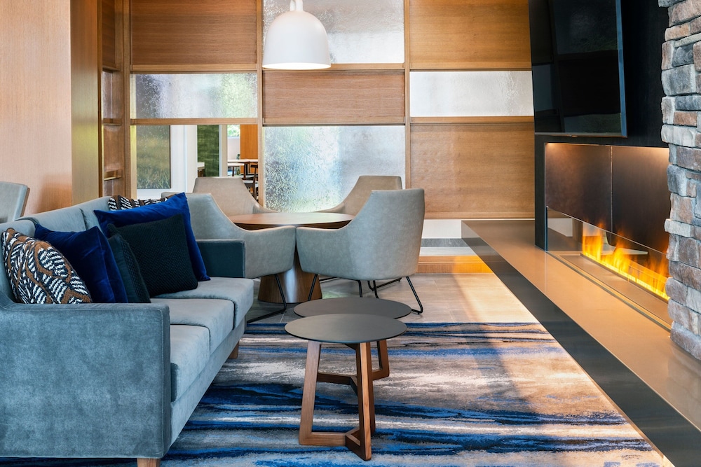 Fairfield Inn & Suites by Marriott North Bay 30/50
