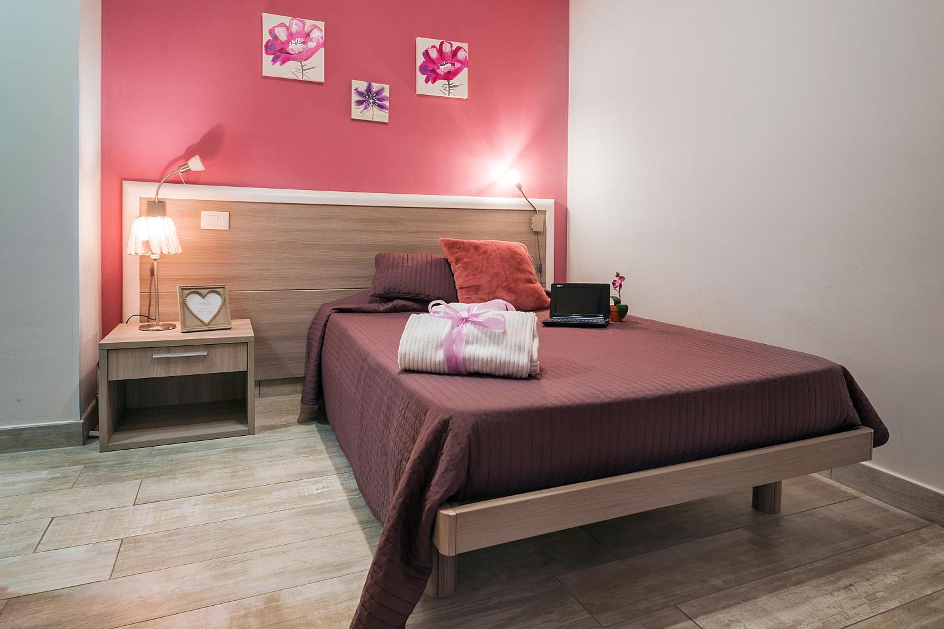 Room, Single Bed