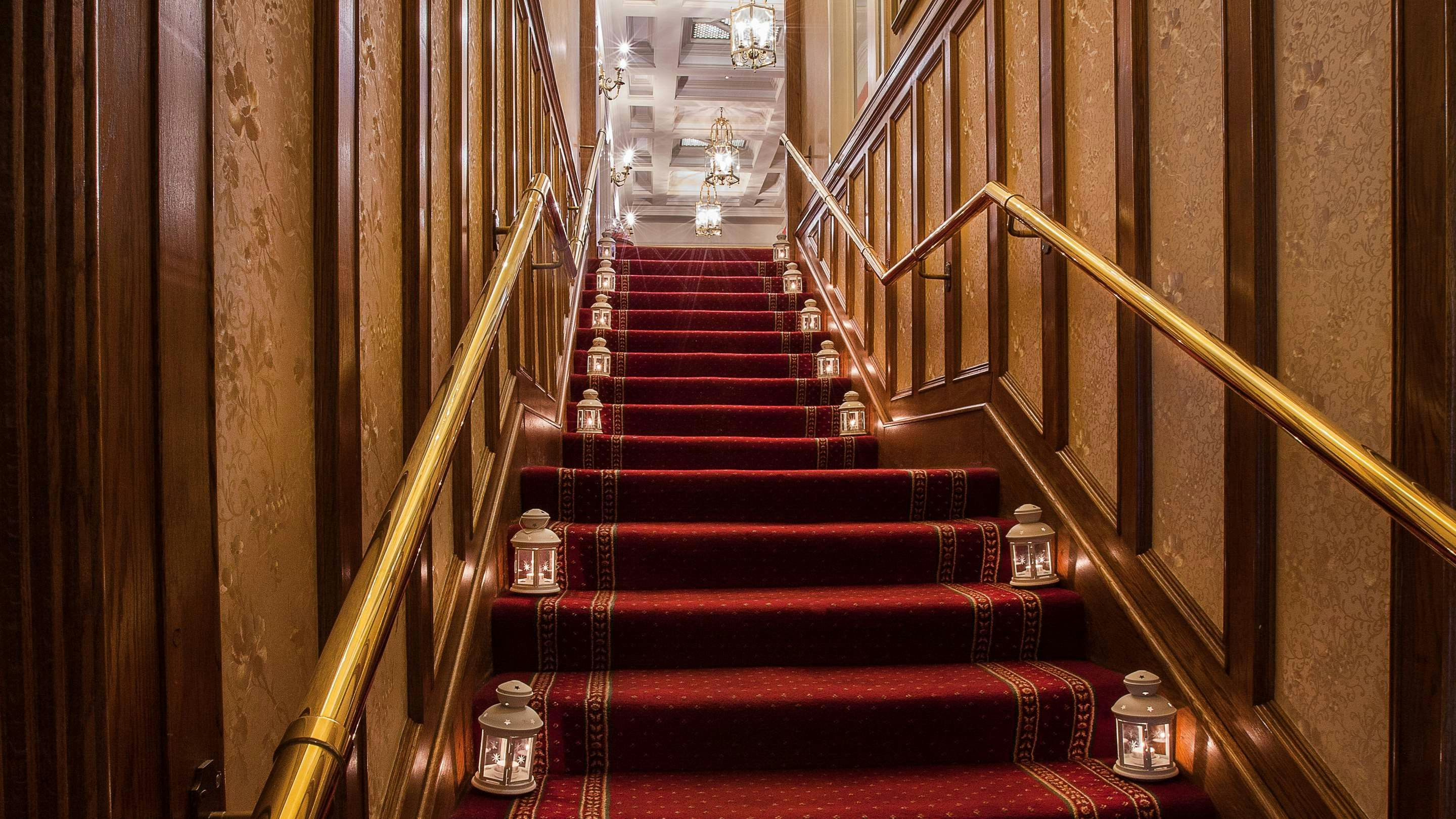 NEWGRANGE HOTEL 25/60