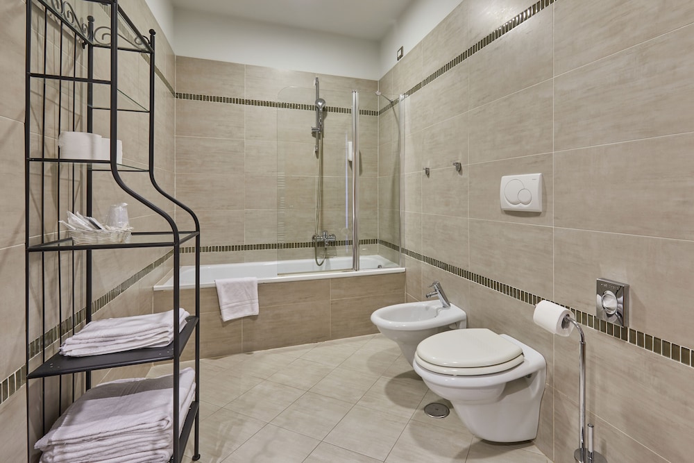 Castel Martini Wellness And Business Hotel 29/31