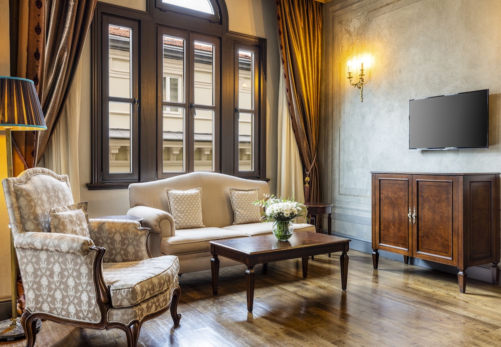 Palazzo Donizetti Istanbul, Tapestry Collection by Hilton 58/75