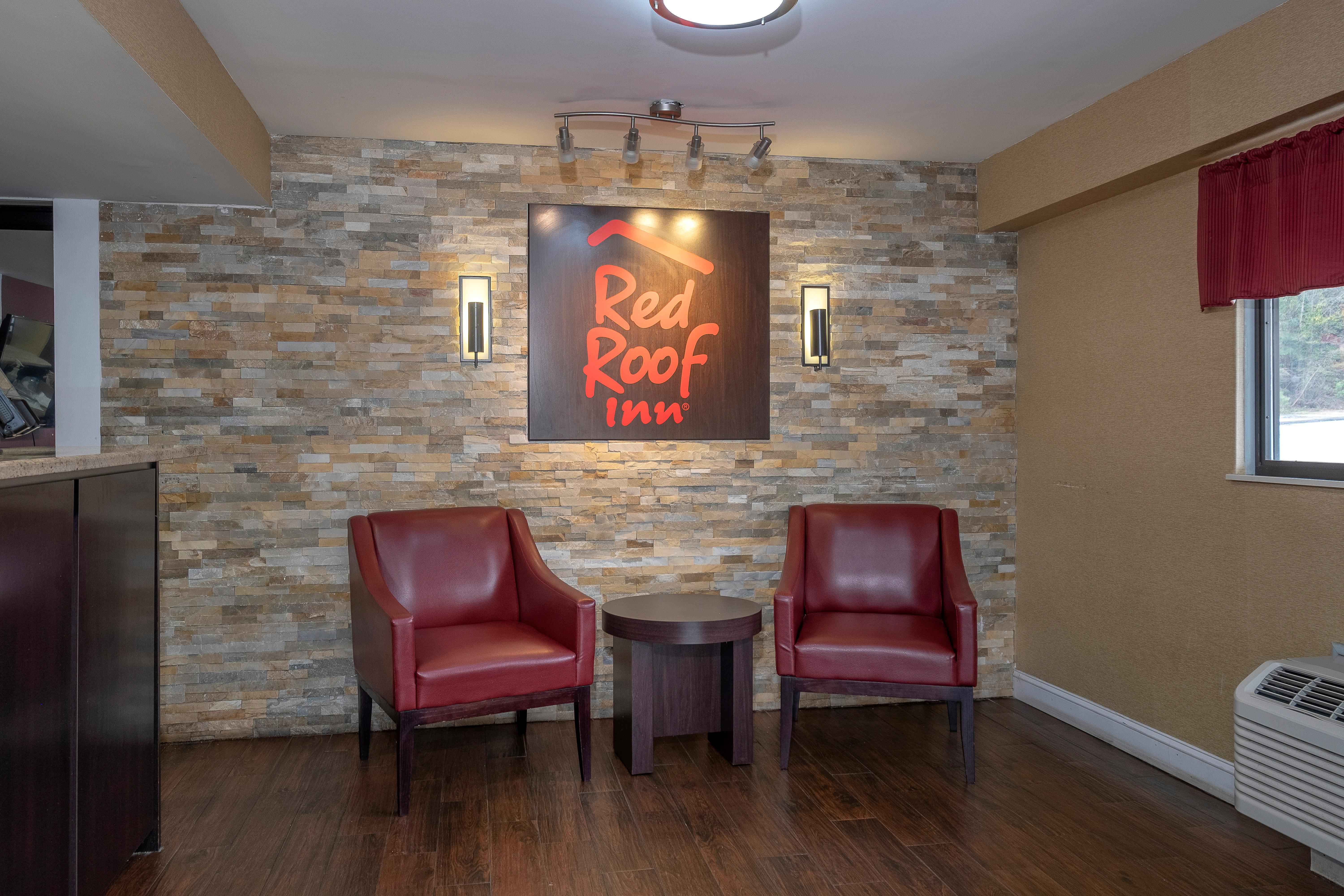 Red Roof Inn Columbia West, SC 11/16