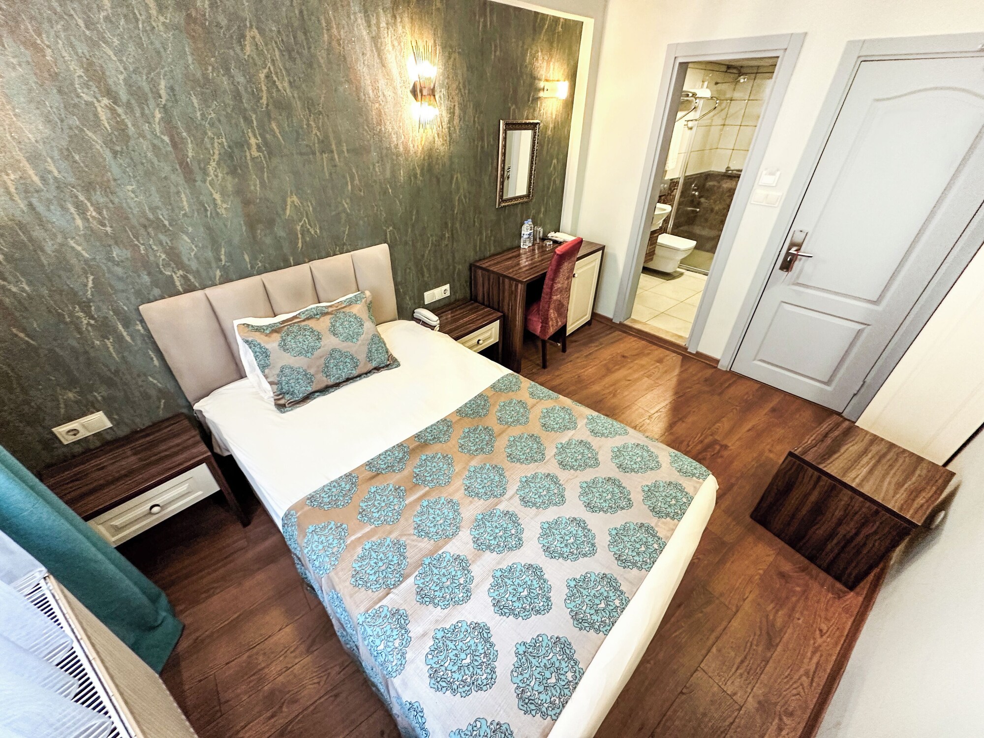 STANDARD, DOUBLE BED