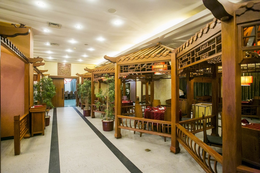 Lagos Oriental Hotel 3/74