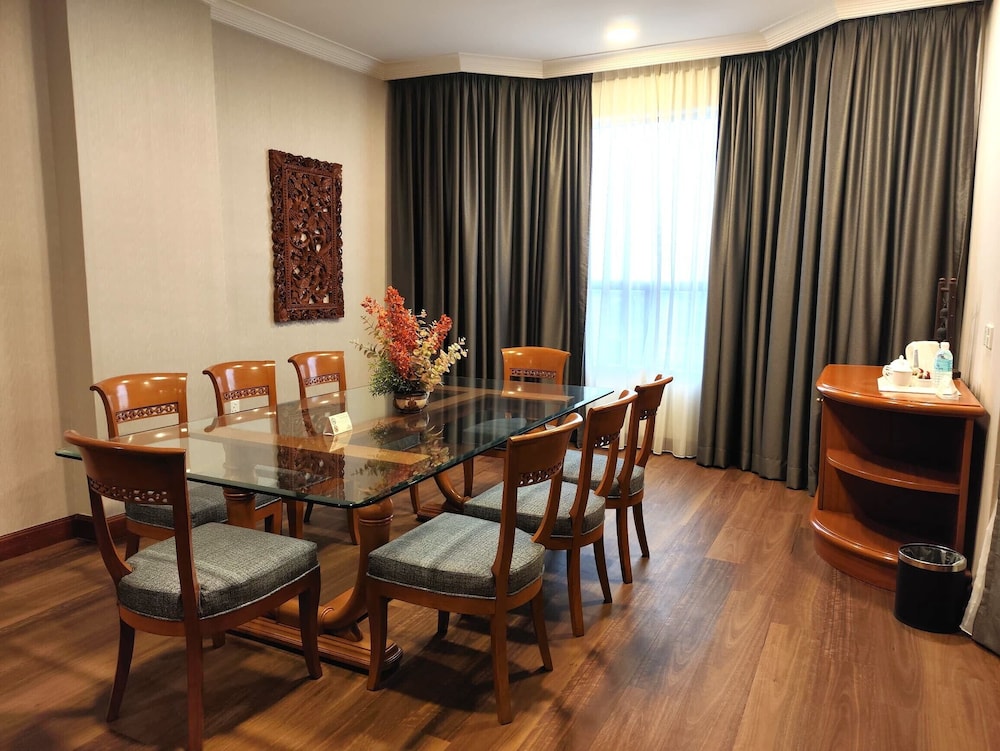Pearl View Hotel 44/50
