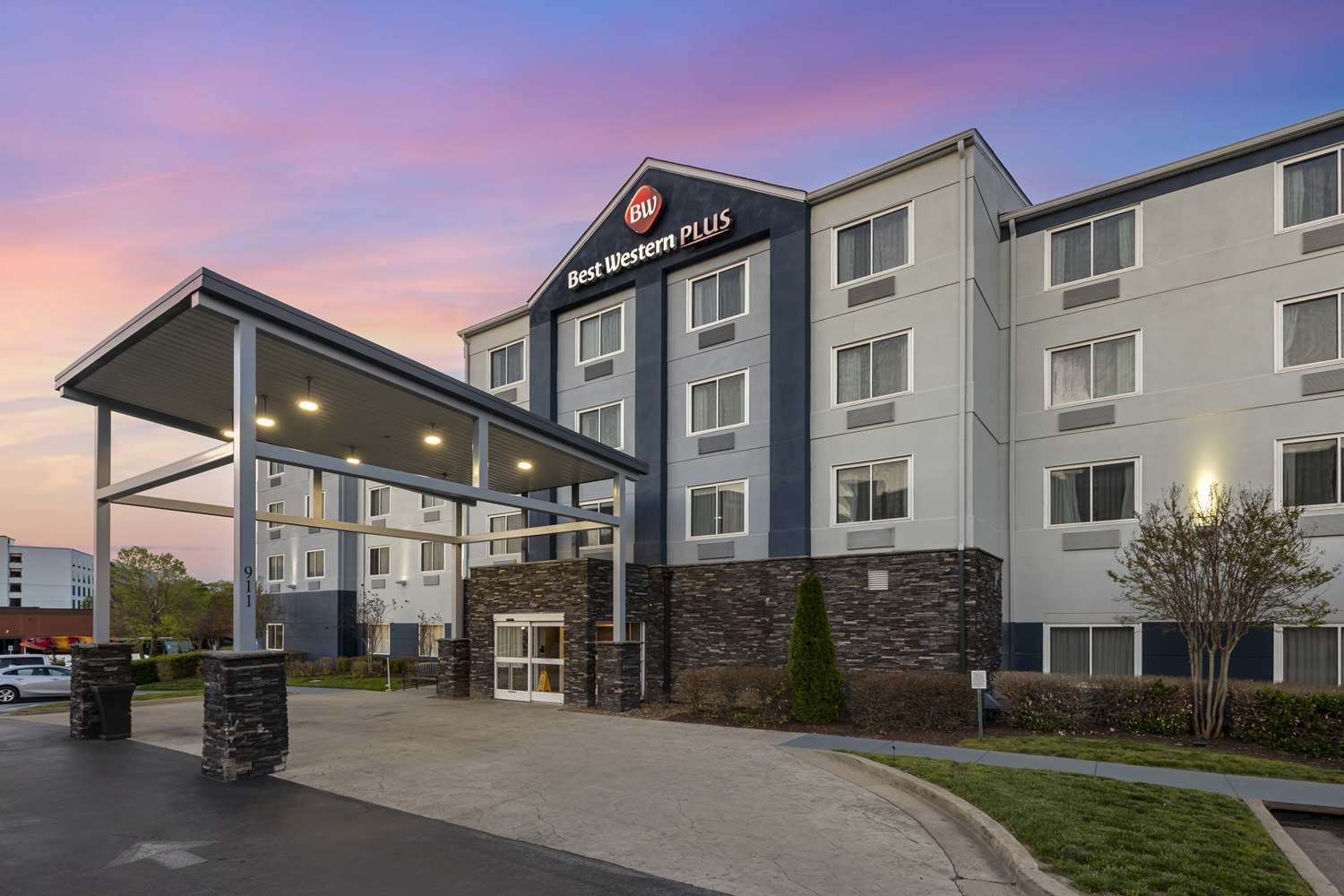 Best Western Plus Nashville Airport Hotel 10/12