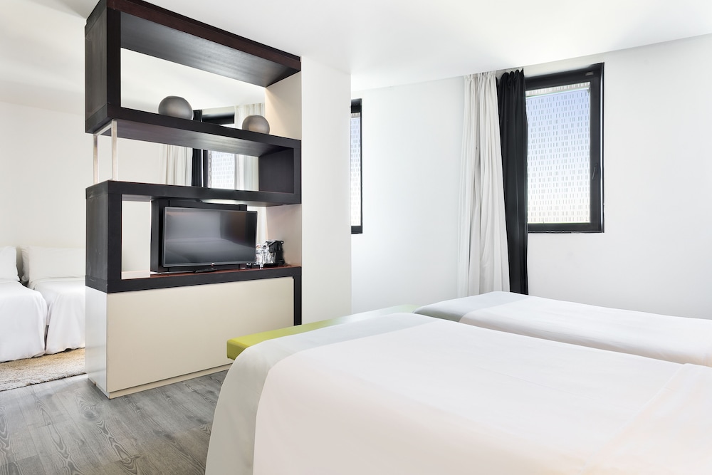 ROOM, DOUBLE BED, WITH EXTRA BED