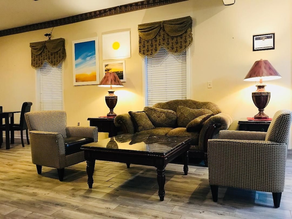 Days Inn by Wyndham Trumann AR 38/56