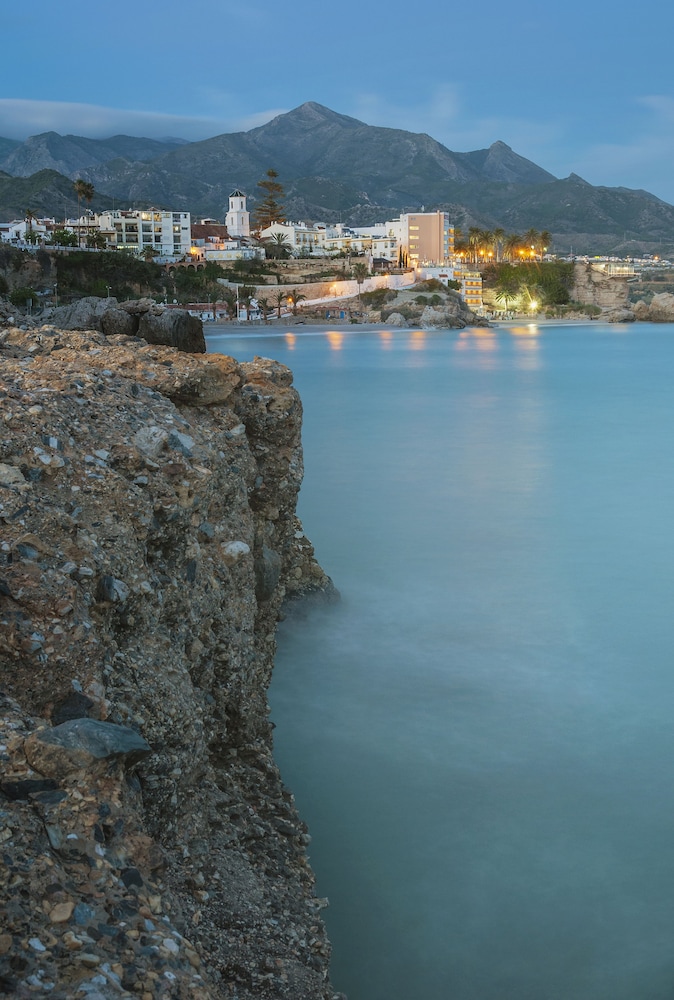 Hotel Nerja Club And Spa 62/66