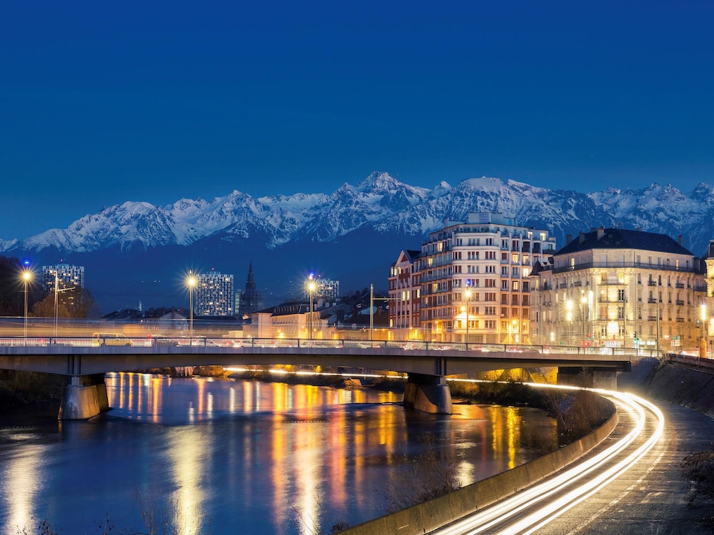 Ibis Grenoble Centre 3/67