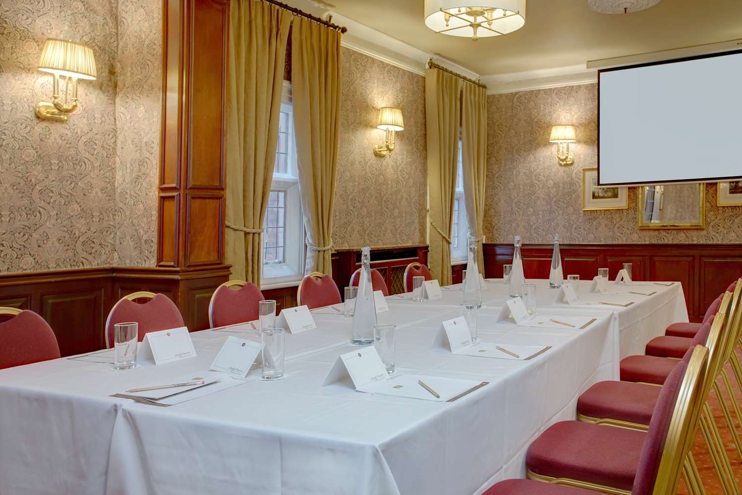 Best Western Plough & Harrow Hotel 47/49