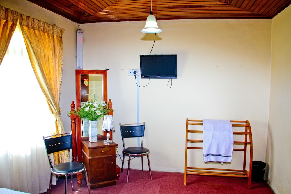 Chelthnam Bungalow 22/35