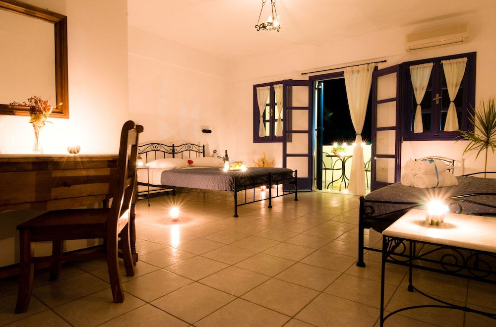 Irigeneia Hotel 59/71