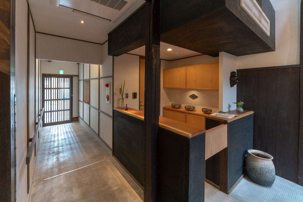 The Machiya Kamiumeya 7/50