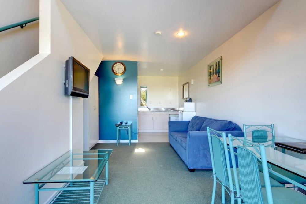 1 BEDROOM, APARTMENT