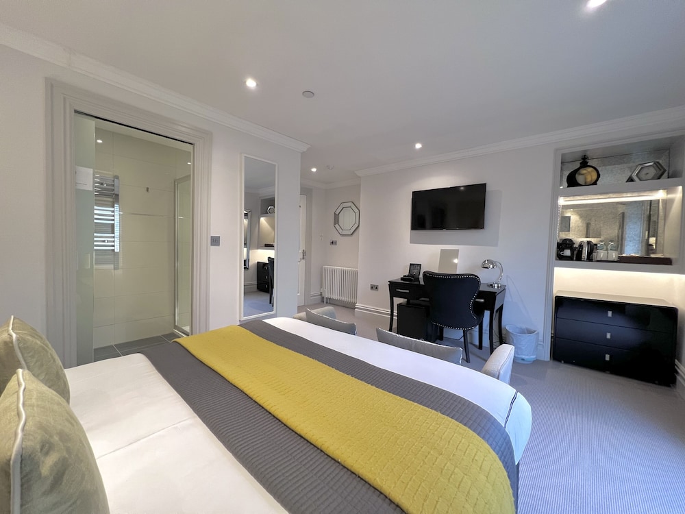 Tavistock House Hotel 16/38