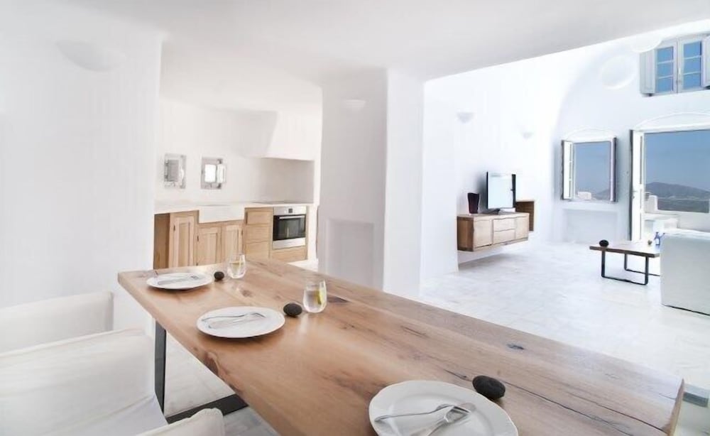 Avista Suites 24/24