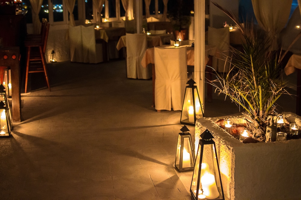 ヴィラ イリオヴァシレマ サントリーニ(Villa Iliovasilema Santorini) 写真2