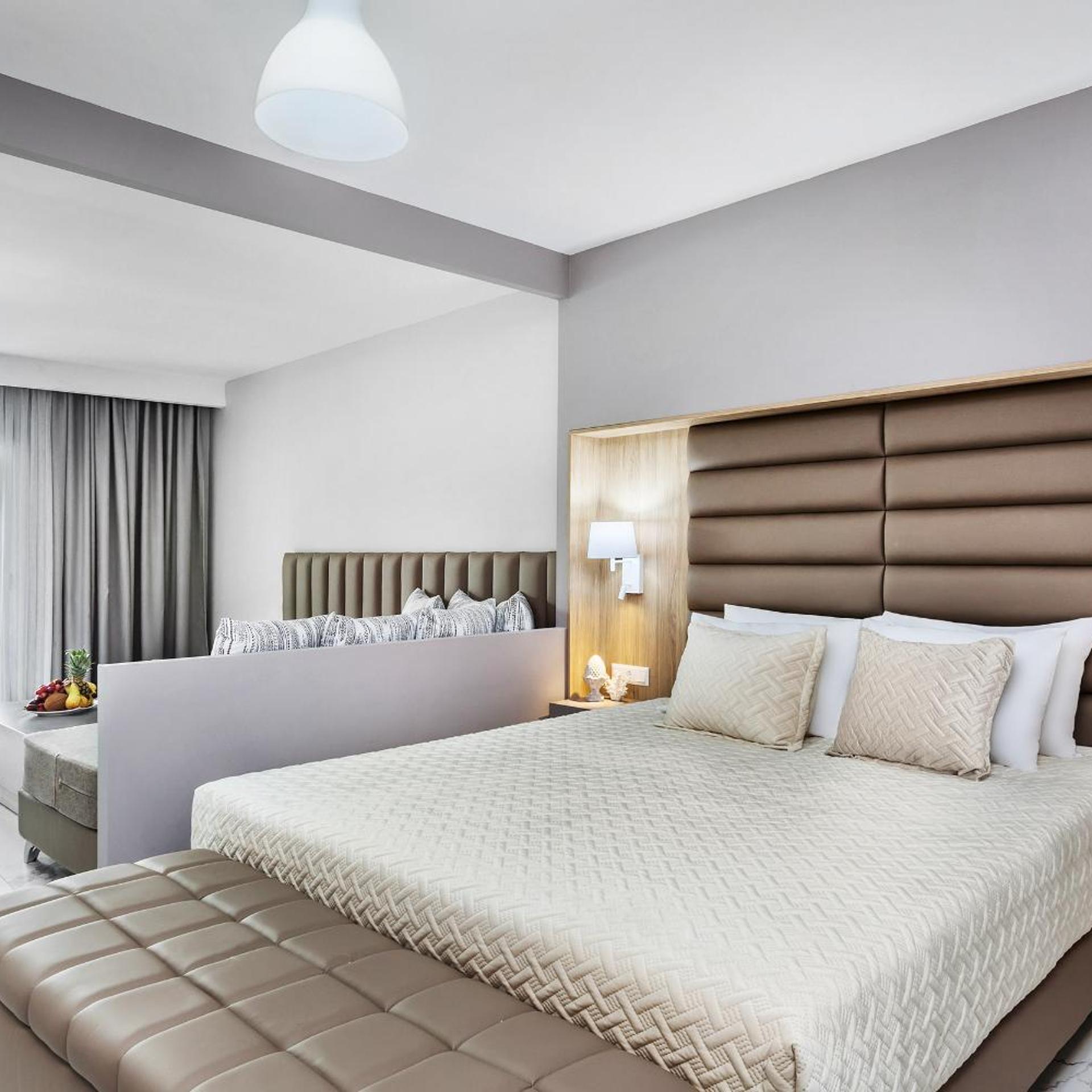 Junior Suite, Deluxe