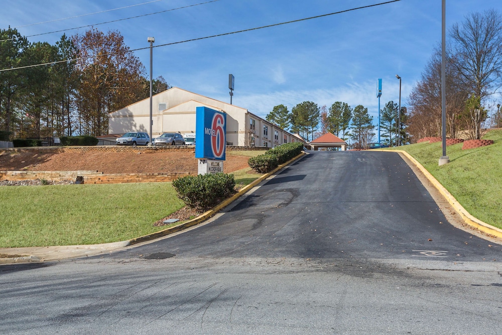 Motel6 Suwanee GA - Gwinnett Center 8/60