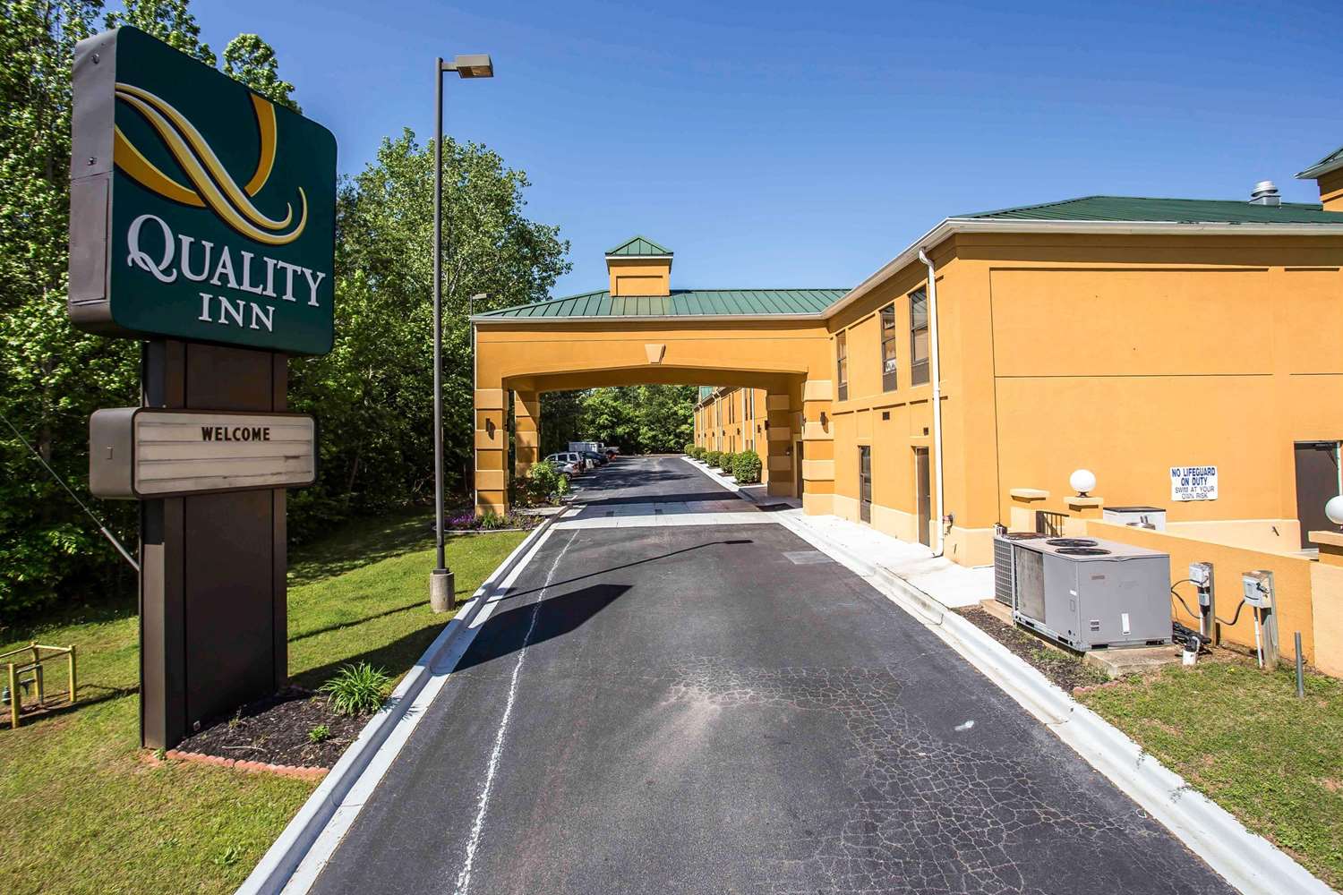 Quality Inn Union US Hwy 176 11/11