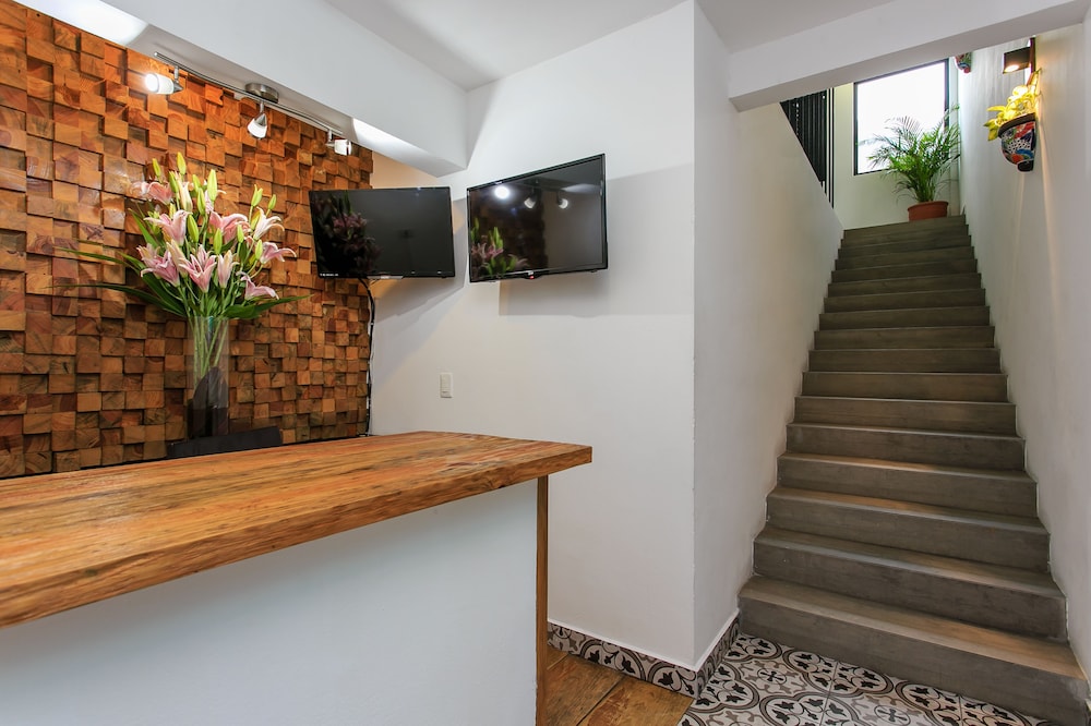 Studio 30 Condhotel by Nah Hotels 4/28