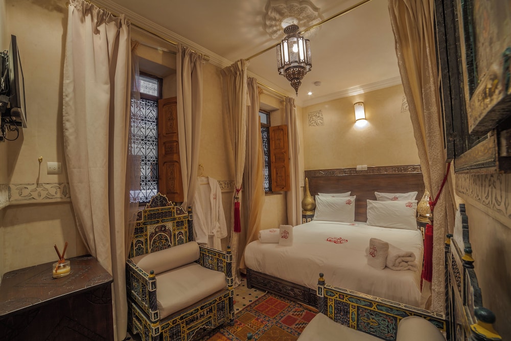 Riad Ikalimo 1 15/50