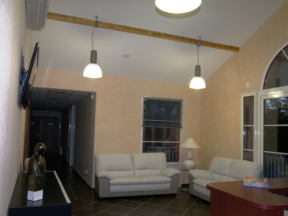 Hostellerie Du Matin Calme 23/39
