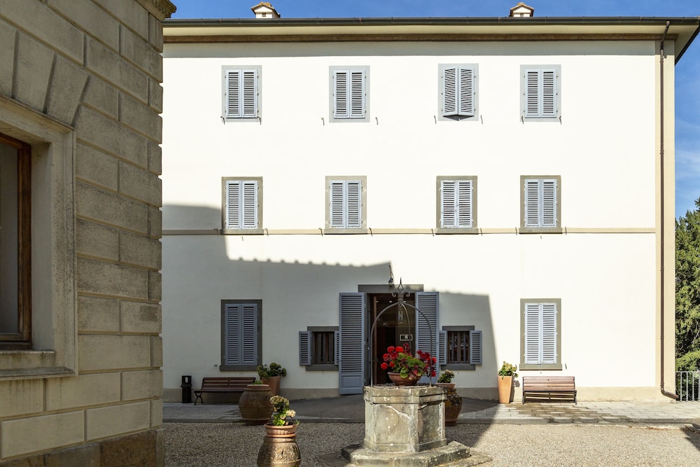Villa Montarioso 5/67