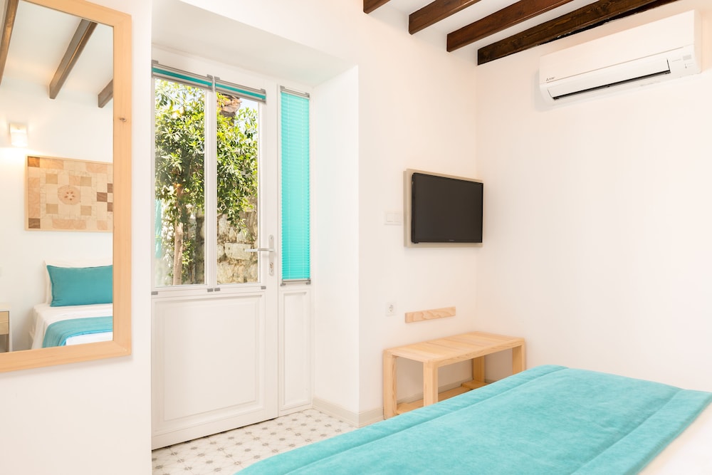 Monza House Otel 25/49