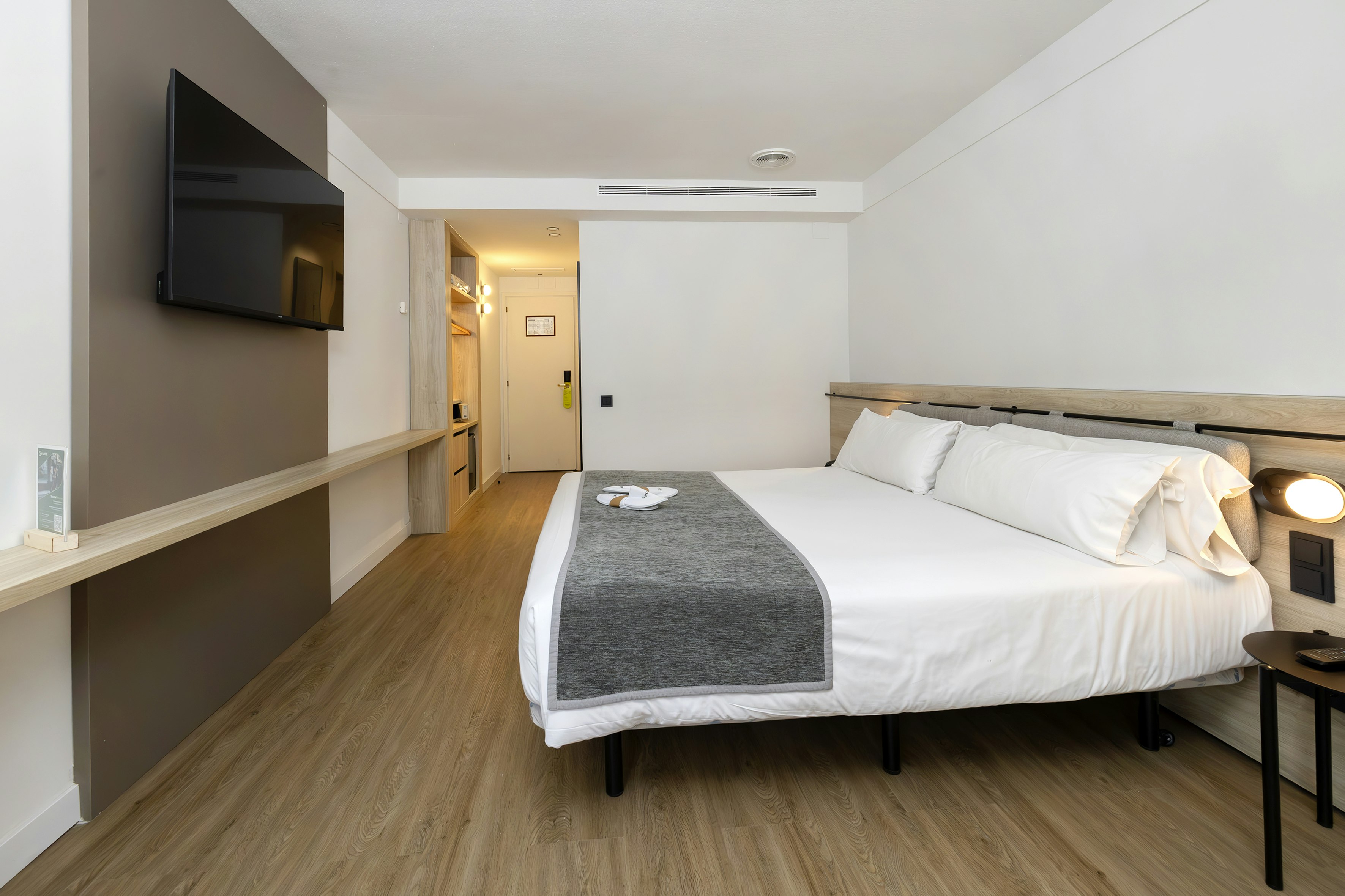 Classic, Double Bed