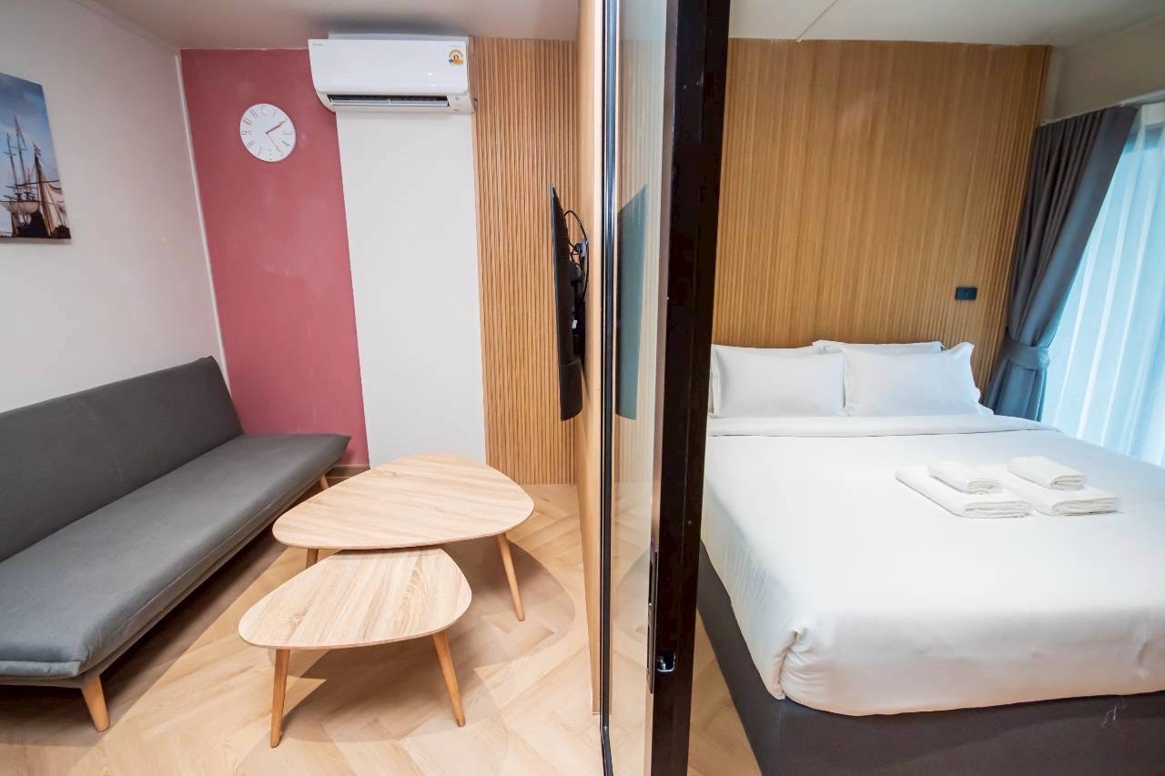 Room, Double Bed