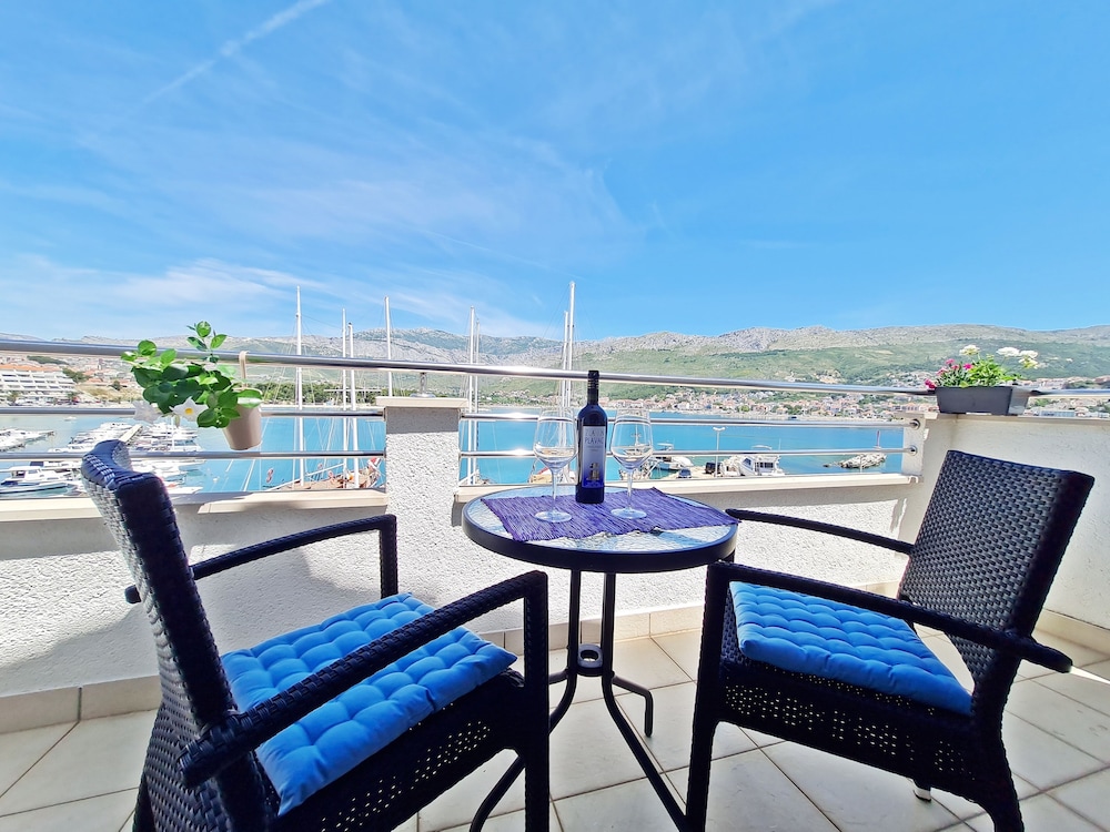 APARTMENTS ROOMS PORAT 33/47