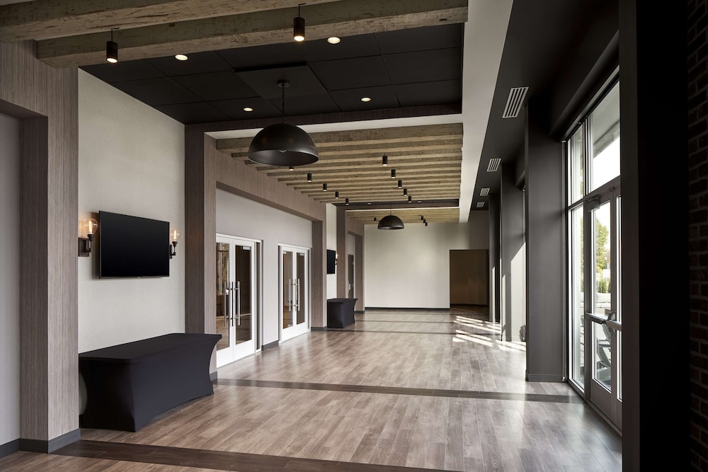 Hyatt Place Wilmington Riverfront 60/66