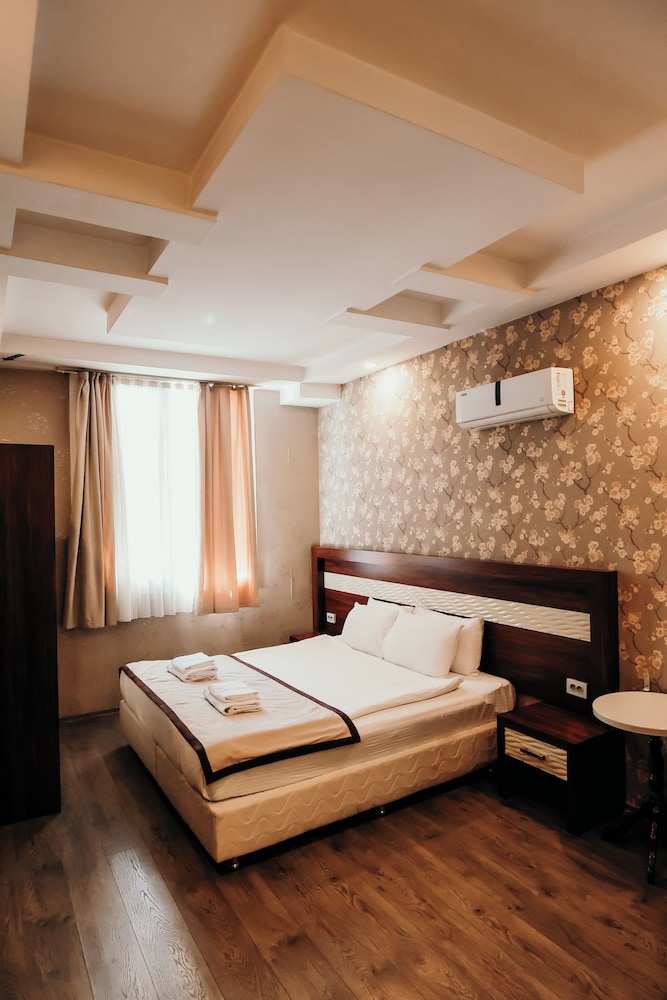 Azd House Hotel 17/50