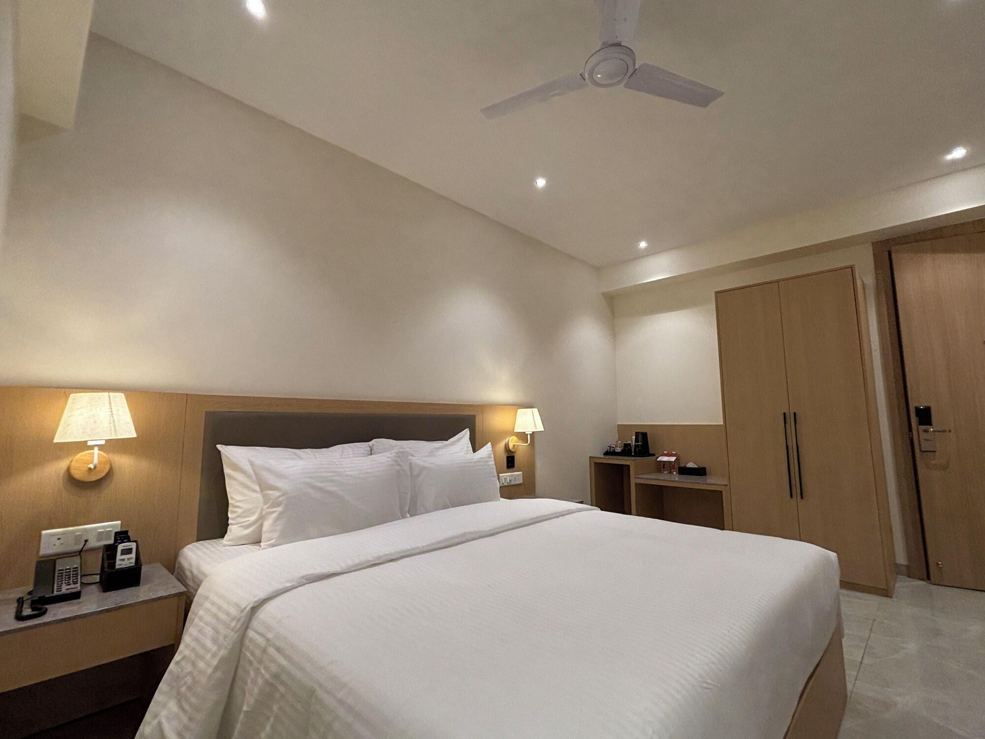 Mastiff Hotel, Hinjawadi 11/50