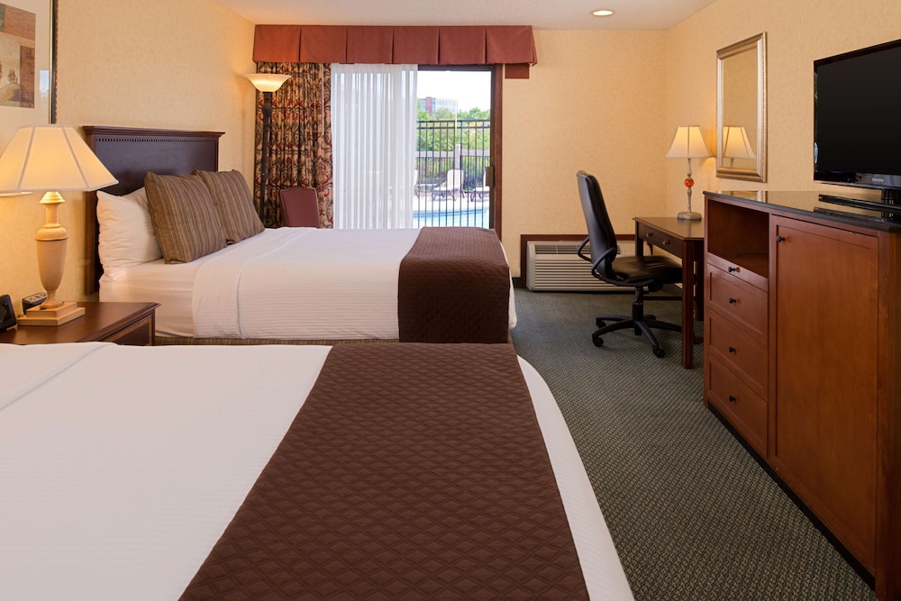 Red Lion Hotel Yakima Center 5/20