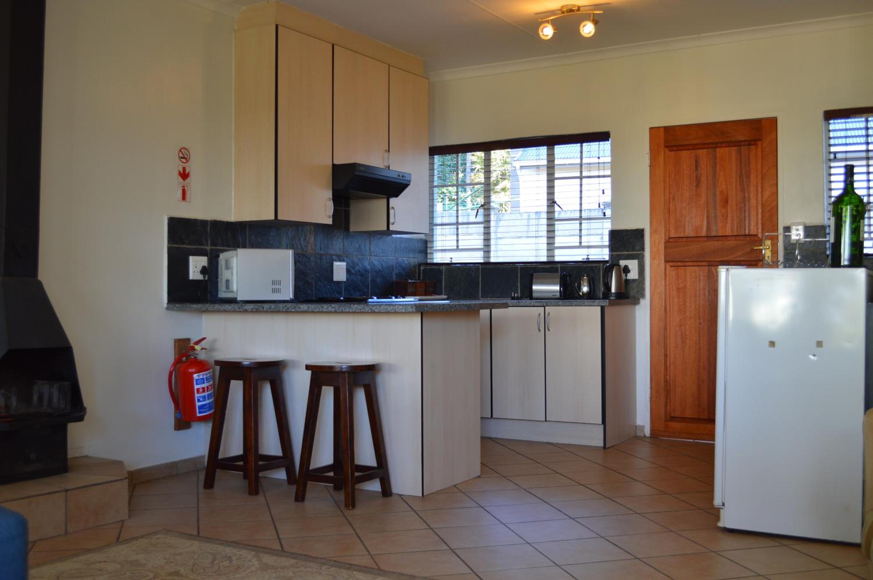 Dullstroom Artist Cottages 7/39