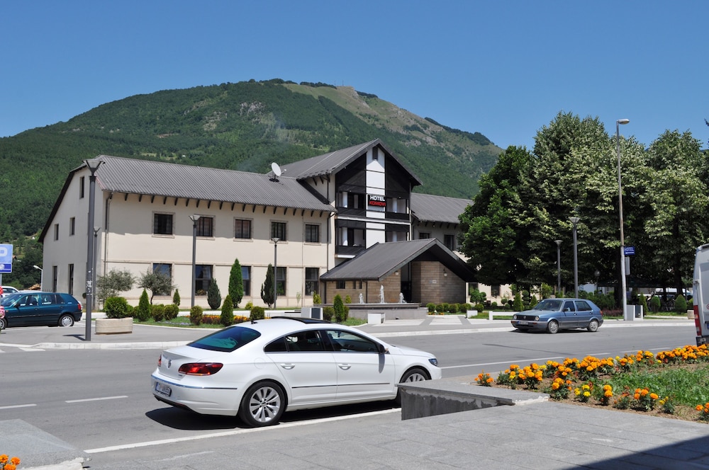 Hotel Komovi 40/50