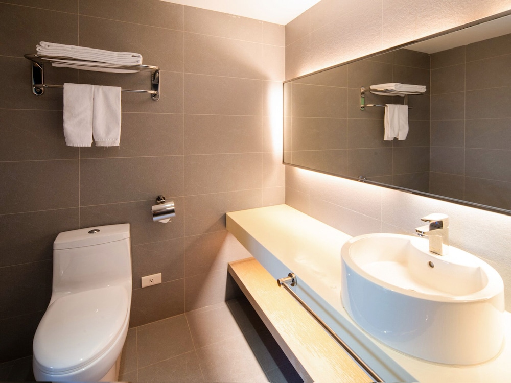 Check Inn Select Hualien Linsen 62/62