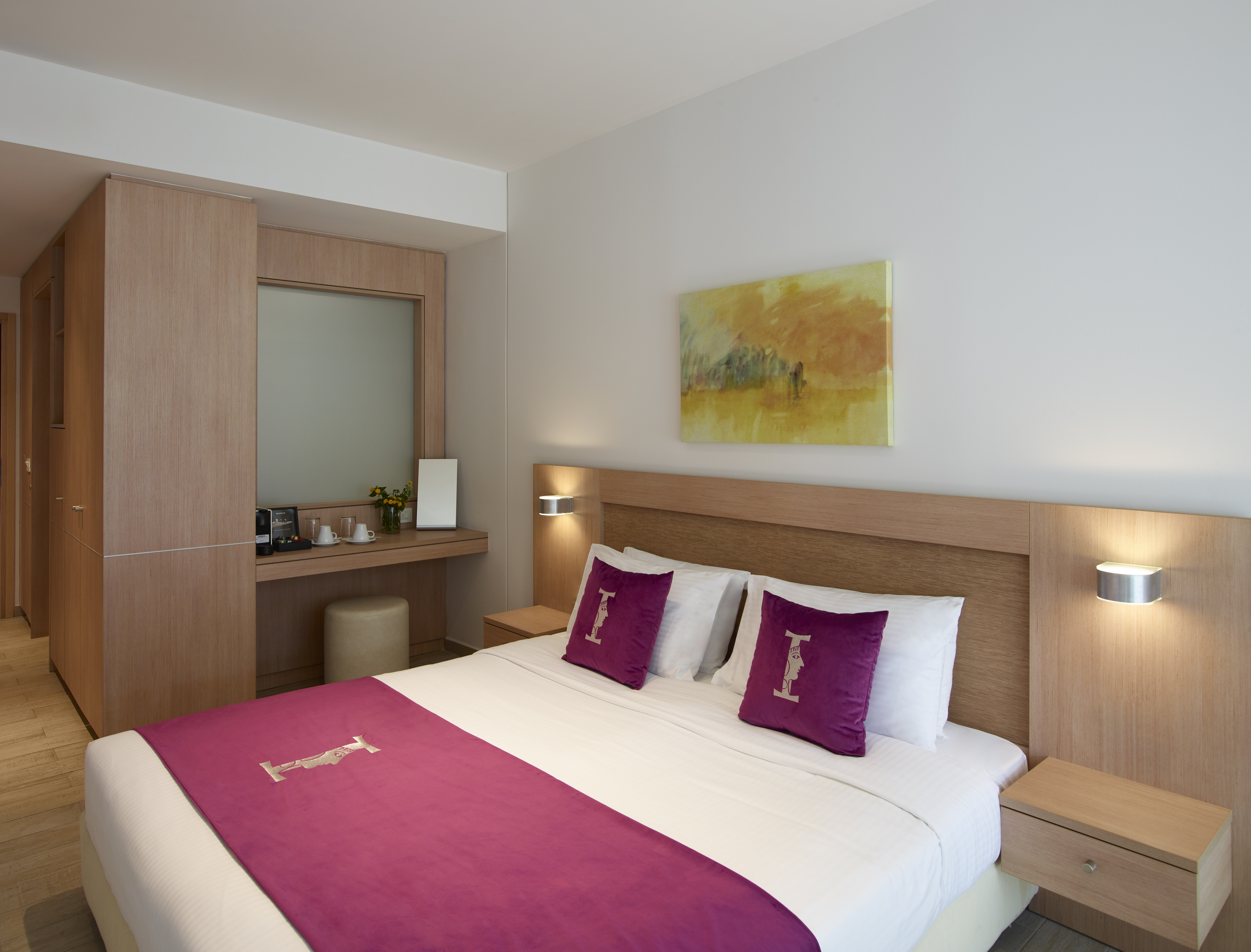 Room, Double or Twin Bed, Lateral Side Sea View