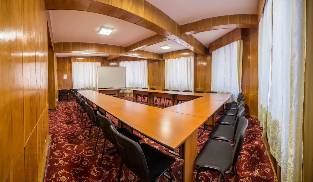 Hotel Rina Cerbul 26/34
