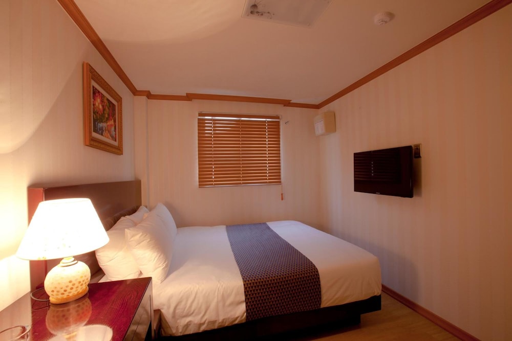 Hotel Daewoo Inn 15/35