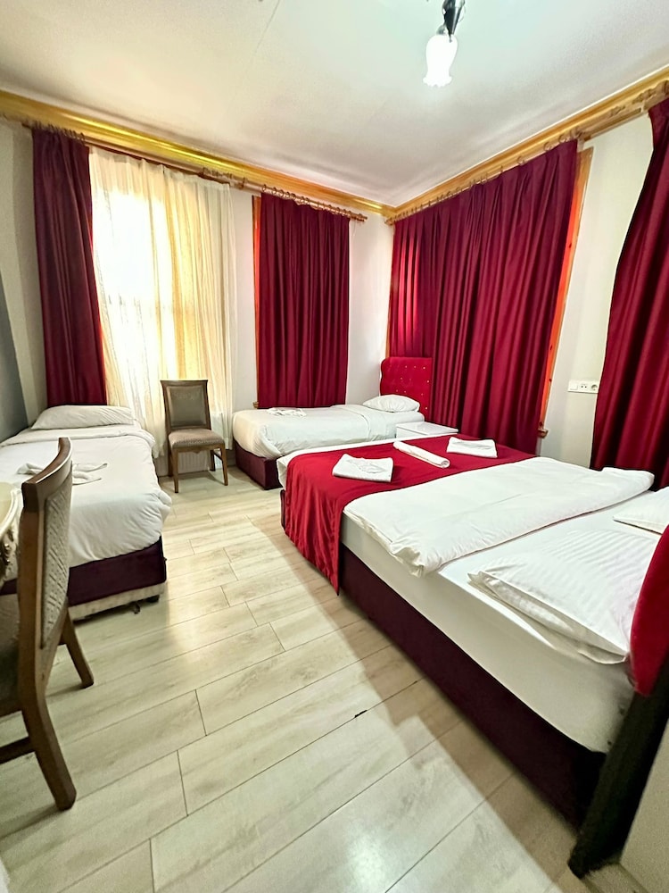 Suleymaniye Hotel 12/39
